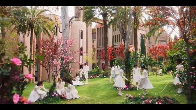 Paradise Hills Trailer DF