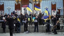 Zelenskyy convida soldados russos a voltar a casa. Moscovo acusa Ucrânia de deter armas biológicas