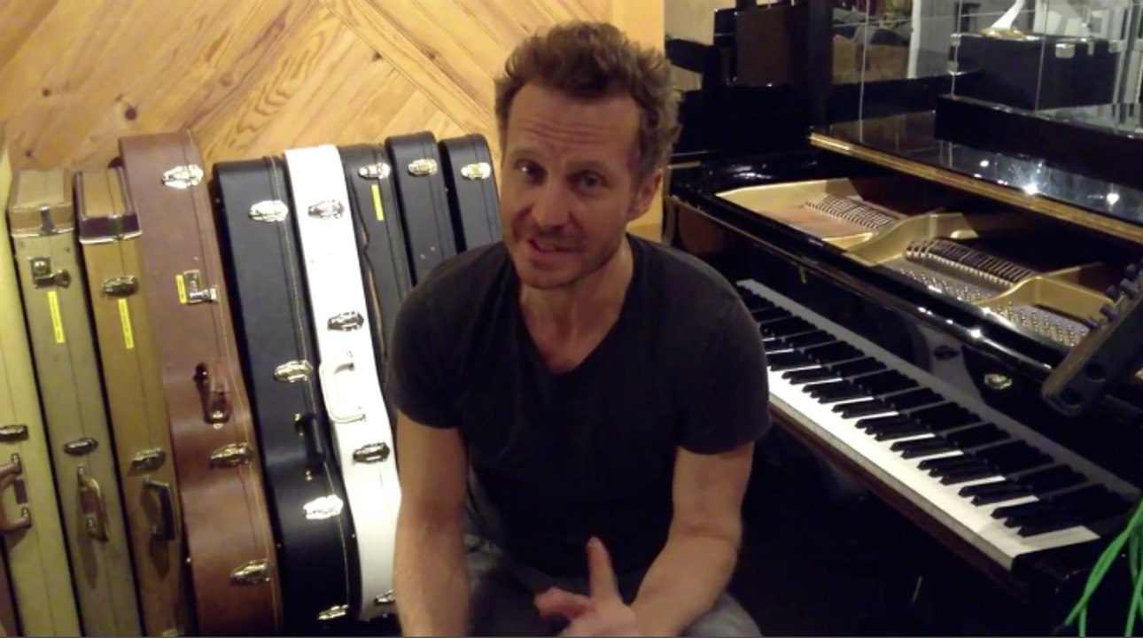 Sinclair donne le numéro de Manoukian pour la nouvelle star