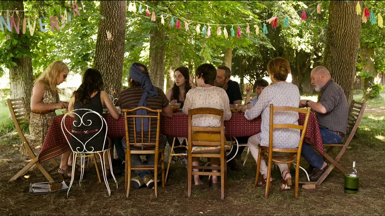 Die Familienfeier Trailer (2) OV