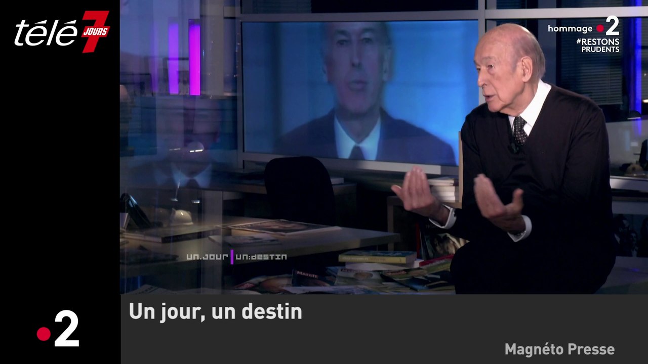 Zapping du 04/11 : "Au revoir" : Quand Valéry Giscard d'Estaing revenait sur sa séquence culte