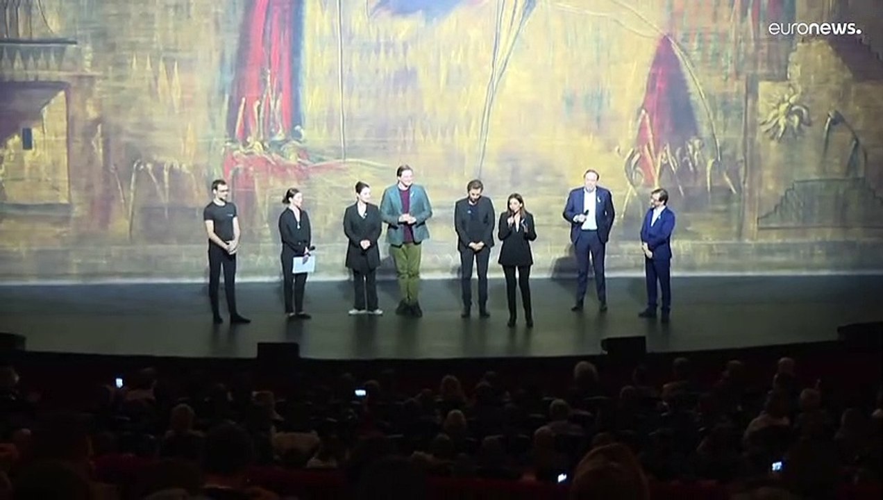 Zwischen Traum und Albtraum: Kiewer Balletttruppe tanzt auf der Bühne des berühmten Pariser Châtelet