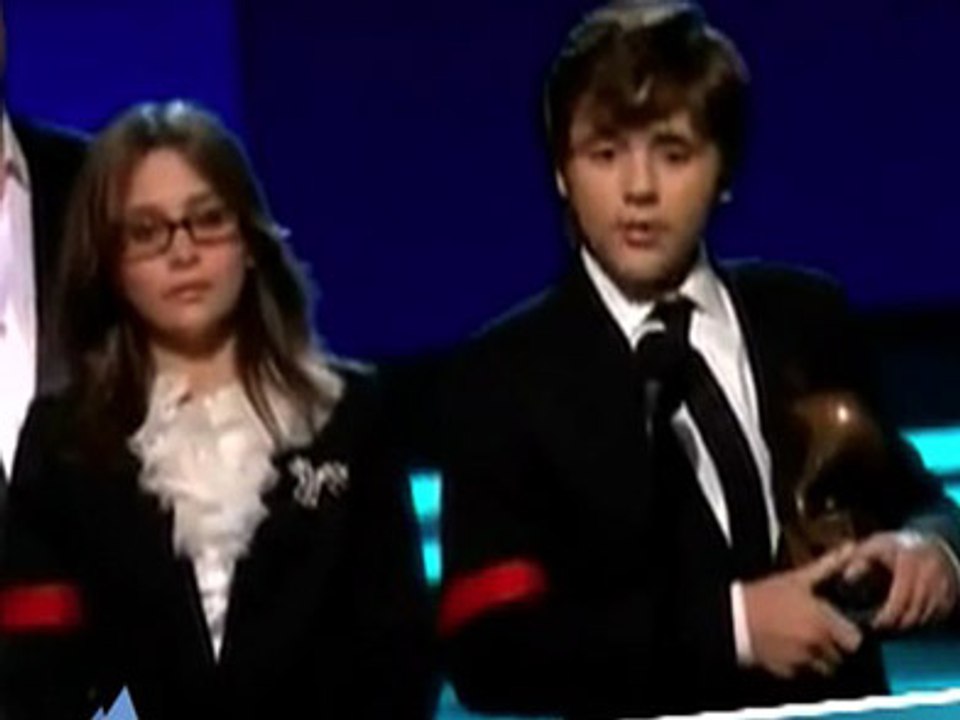 Le discours émouvant des enfants de Michael Jackson au Grammy Awards 2010 !