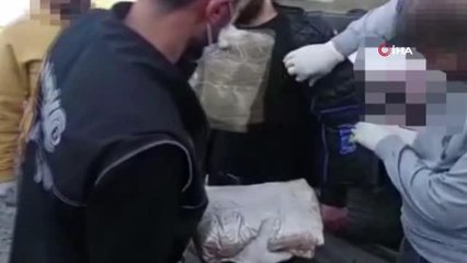 Mardin'de iki şahsın vücuduna sarılı 8 kilo 400 gram eroin ele geçirildi: 2 kişi tutuklandı