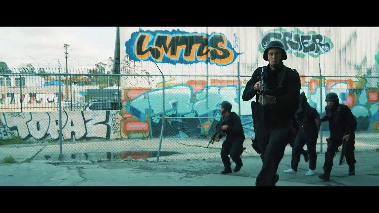 Attack Of The Unknown - Earth Invasion Trailer DF