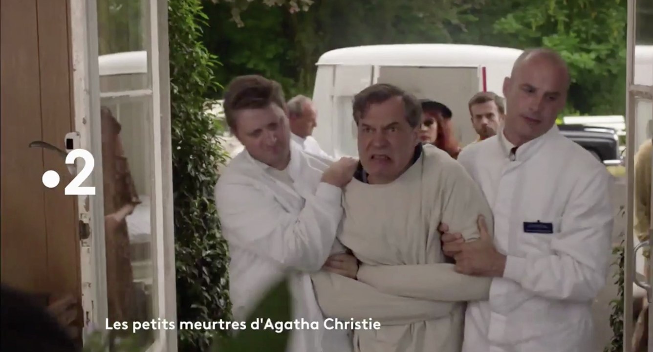 Les petits meurtres d'Agatha Christie (France 2) Ding Dingue Dong