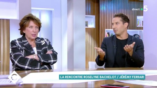On fait ça pour les français ! : Roselyne Bachelot se défend face à Jérémy Ferrari dans C à Vous
