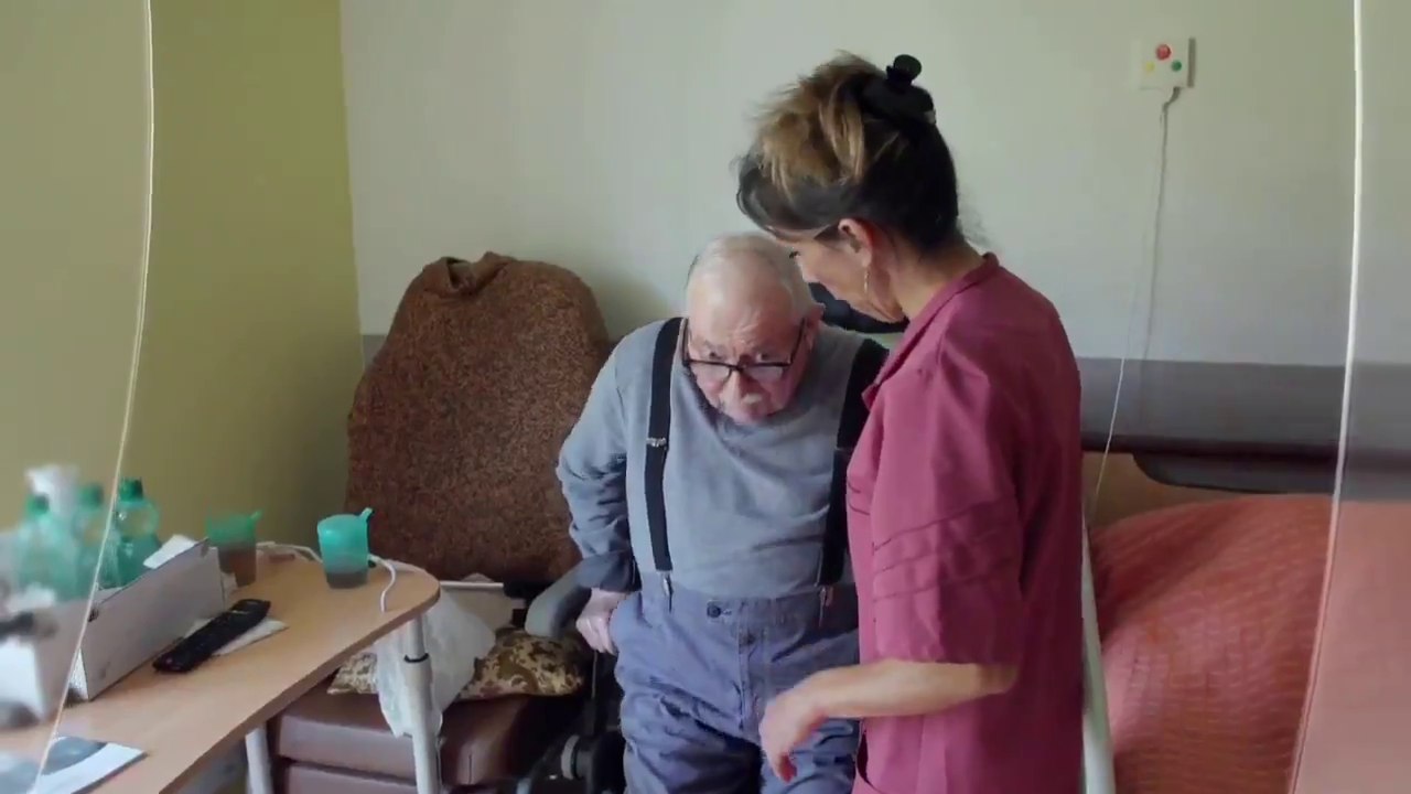 Zone interdite - Maisons de retraite, le scandale des personnes âgées maltraitées - m6 - 07 10 18