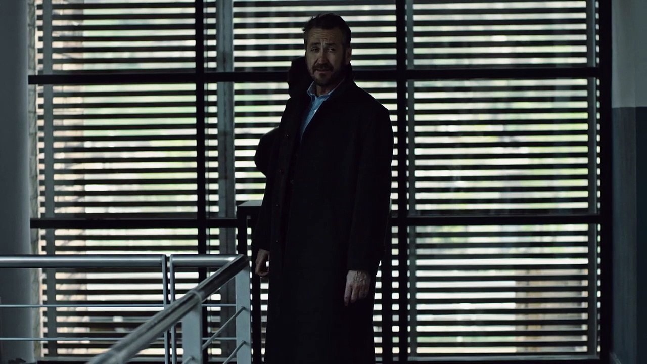 Rocco Schiavone - Der Kommissar und die Alpen Trailer DF