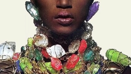 Larger Than Life: The Kevyn Aucoin Story Trailer OV