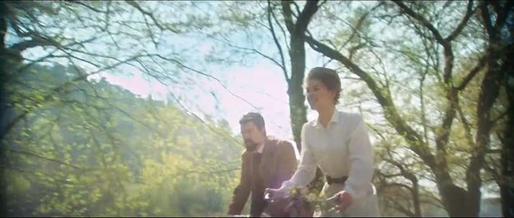 Marie Curie - Elemente des Lebens Trailer (2) OV