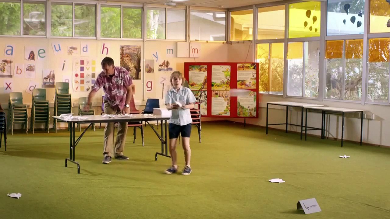 Paper Planes Trailer (2) OV