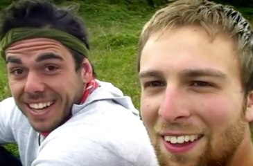 Ô delà des limites (France Ô ) : fou rire de deux aventuriers