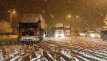 Son Dakika: Beklenen yoğun kar yağışı nedeniyle tır ve kamyonların İstanbul'a girişi yasaklandı