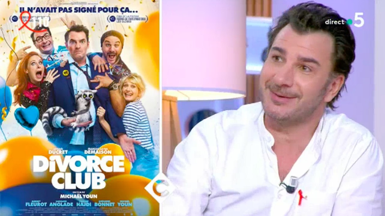 Michaël Youn a appris que sa femme le trompait à la une d'un magazine people