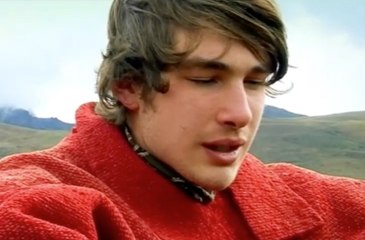 Ô delà des limites (France Ô ) : un jeune refuse de voir un boeuf se faire tuer