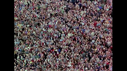 Elizabeth: A Portrait In Part(s) Trailer OV