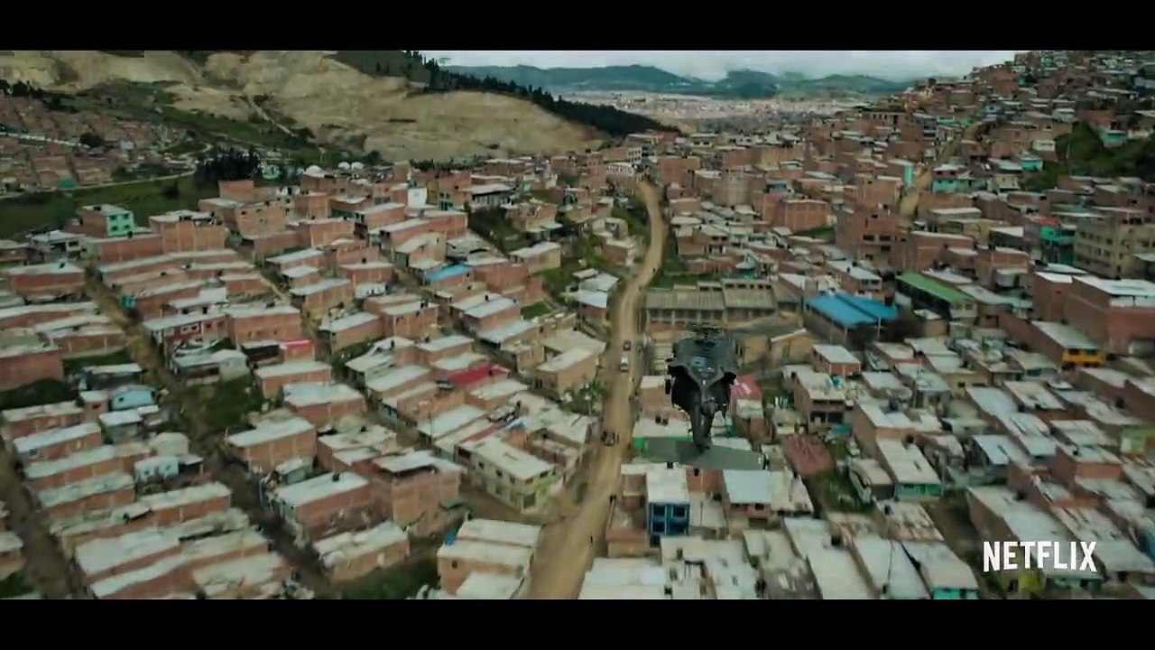 Triple Frontier Trailer DF