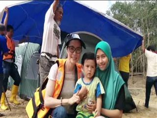 Michelle Yeoh lent a helping hand to flood victims
