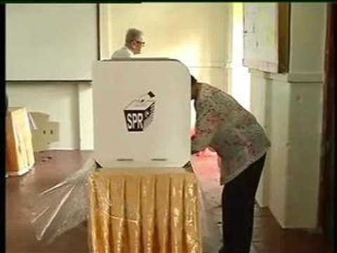 Proses pengundian seluruh negara berjalan lancar