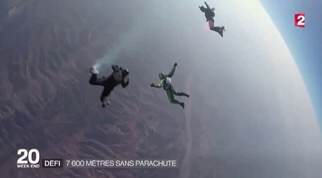 Le zapping du 01/08 : Il saute de 7600 mètres… sans parachute !