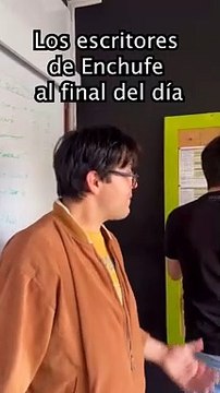 Lo que hacen nuestros escritores en su tiempo libre #shorts