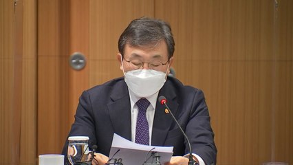정부 "코로나 확진자 일반 의료체계서 치료하자"...의료계에 요청 / YTN
