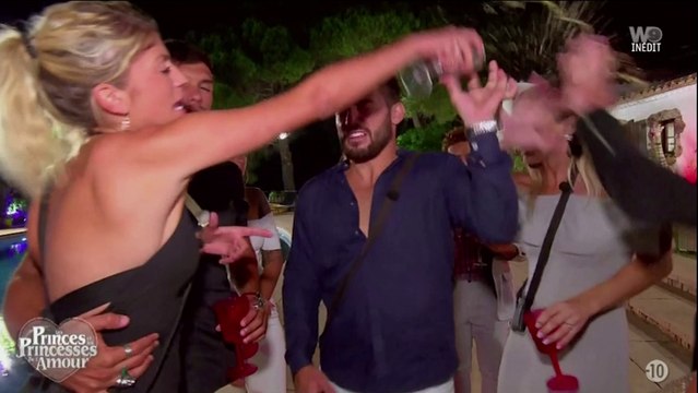 Zapping du 15/01 : Gros clash entre les princesses de l'amour de W9