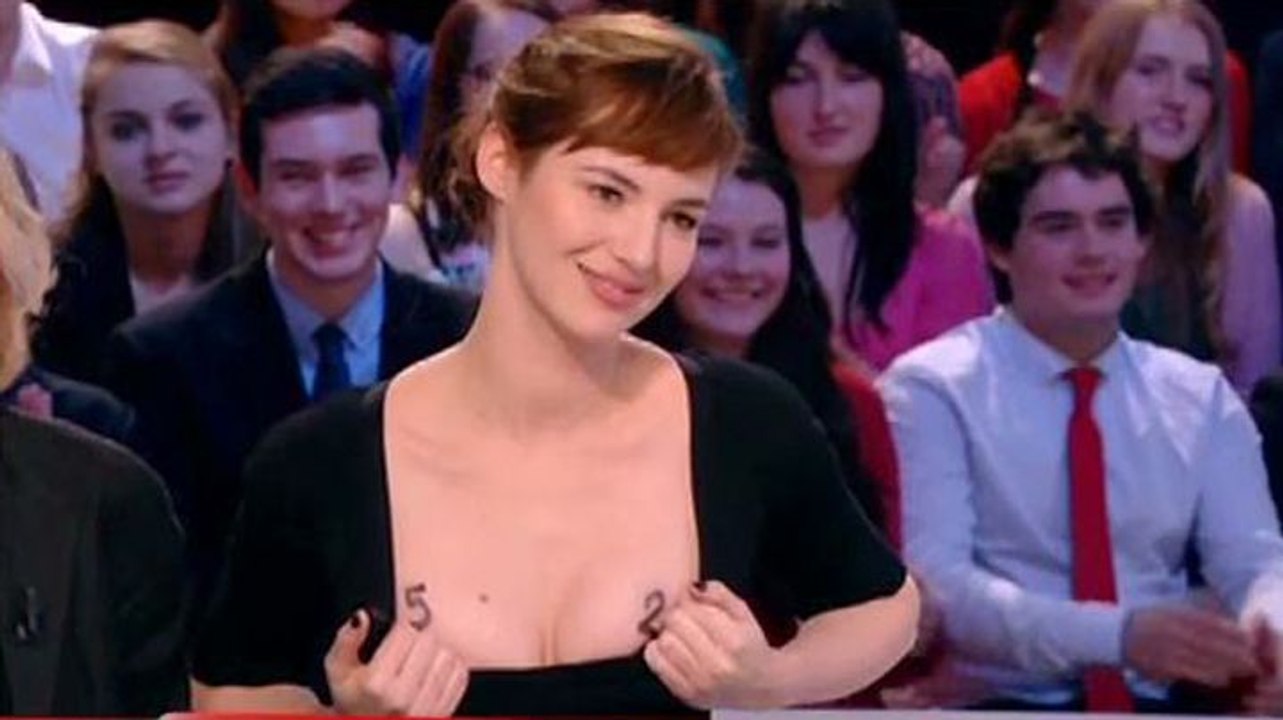 Zapping hebdo du 26/01 : la promo coquine de Louise Bourgoin