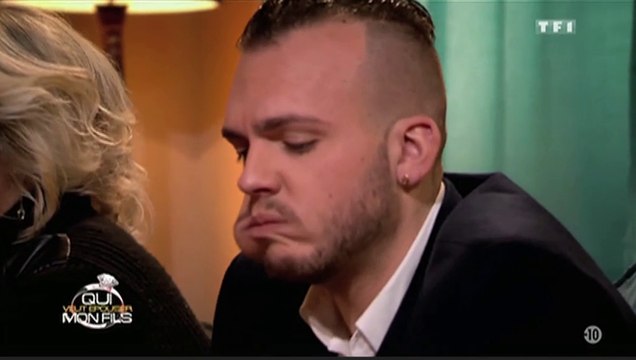 Le zapping du 29/06 : Qui veut épouser mon fils ? (TF1) : Il mange une bougie, la confondant avec un macaron