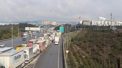 İstanbul yolunda 8 kilometrelik TIR ve kamyon kuyruğu