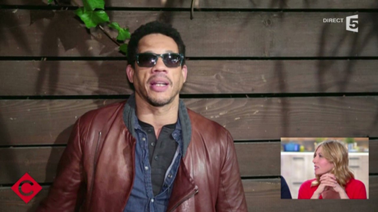 Mathilde Seigne baffe Joey Starr