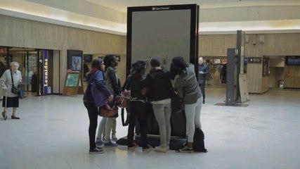 Un étonnant panneau publicitaire à gratter en Belgique