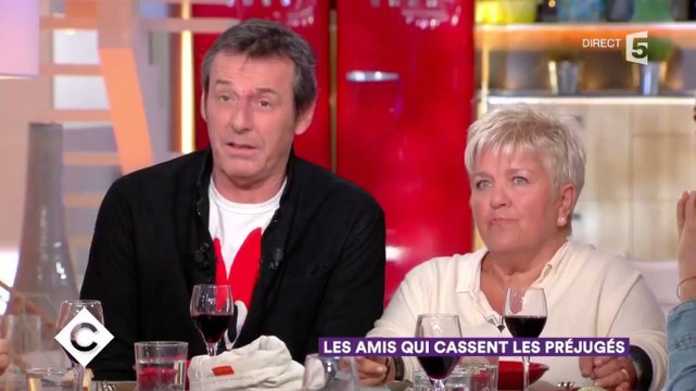 Jean Luc Reichmann parle intolérance dans C à Vous