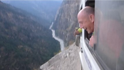 Himalaya : cette route est la plus effrayante du monde