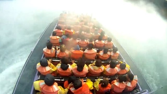 Voyager en bateau près des chutes du Niagara ? Une expérience à sensations !