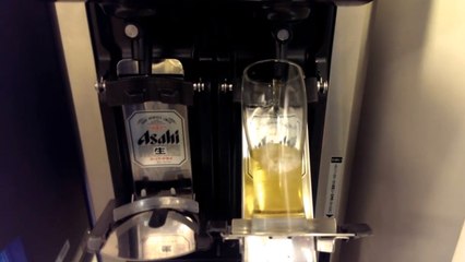 Japon : une machine qui vous sert de la bière comme personne