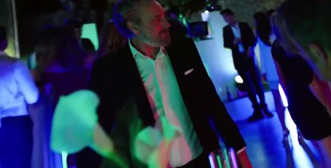 Unauthorized Living S02 E05