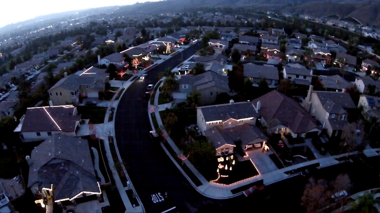 Aux Etats-Unis, les décorations de Noël, c'est tout un art, la preuve !