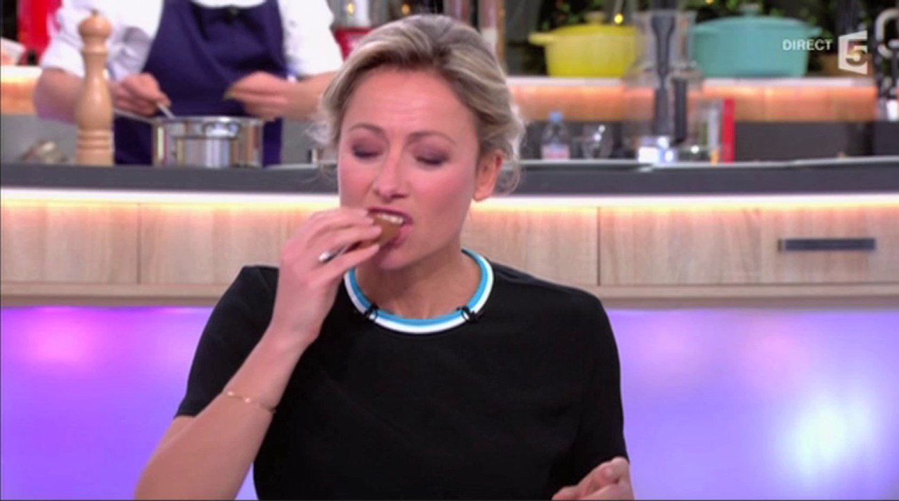 Le zapping du 24/03 : Piégée par Kev Adams, Anne-Sophie Lapix mange un space cake…