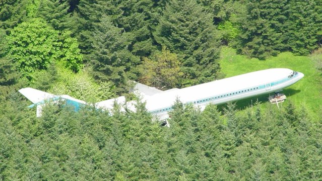 Un passionné d'aviation vit dans un Boeing 727 depuis 1999 (VIDEO)