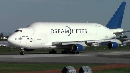 DreamLifter : l'avion modifié par Boeing qui sert à transporter des pièces d'avion