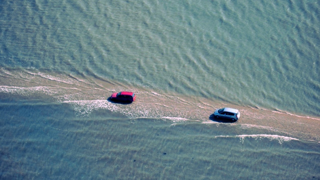 Passage du Gois (Noirmoutiers) : la route inondée par la marée deux fois par jour