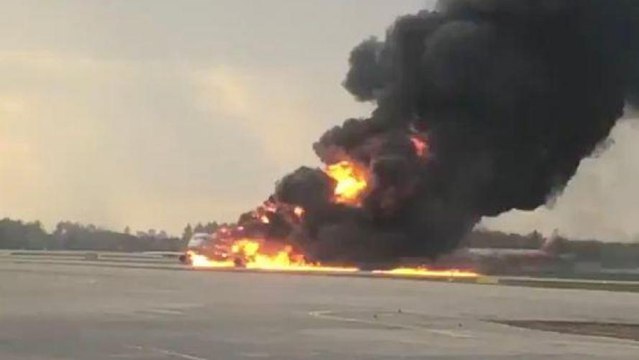 Moscou : 41 personnes meurent dans un impressionnant atterrissage d'urgence