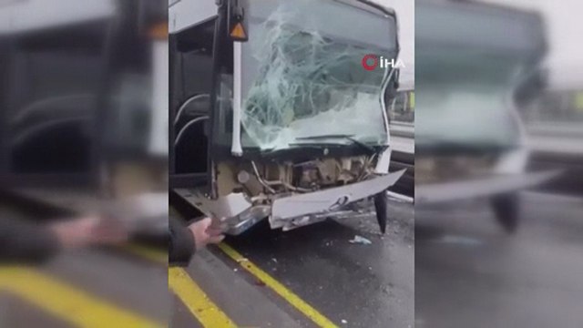 Haramidere'de metrobüs kazası: 4 yaralı