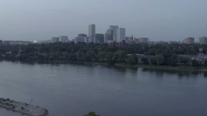 Etats-Unis : Ils aperçoivent un corps dans l'eau et font une drôle de découverte