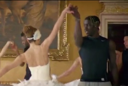 Arsenal danse le Lac des Cygnes