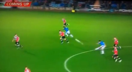 Vidéo but : Missile du milieu de terrain en deuxième division anglaise