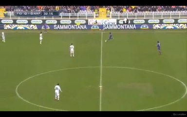 Vidéo But : Le lob involontaire depuis le milieu de terrain de Facundo Roncaglia avec la Fiorentina contre Naples