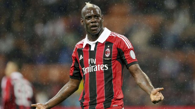 Mario Balotelli encore victime de racisme lors de Milan AC - AS Rome